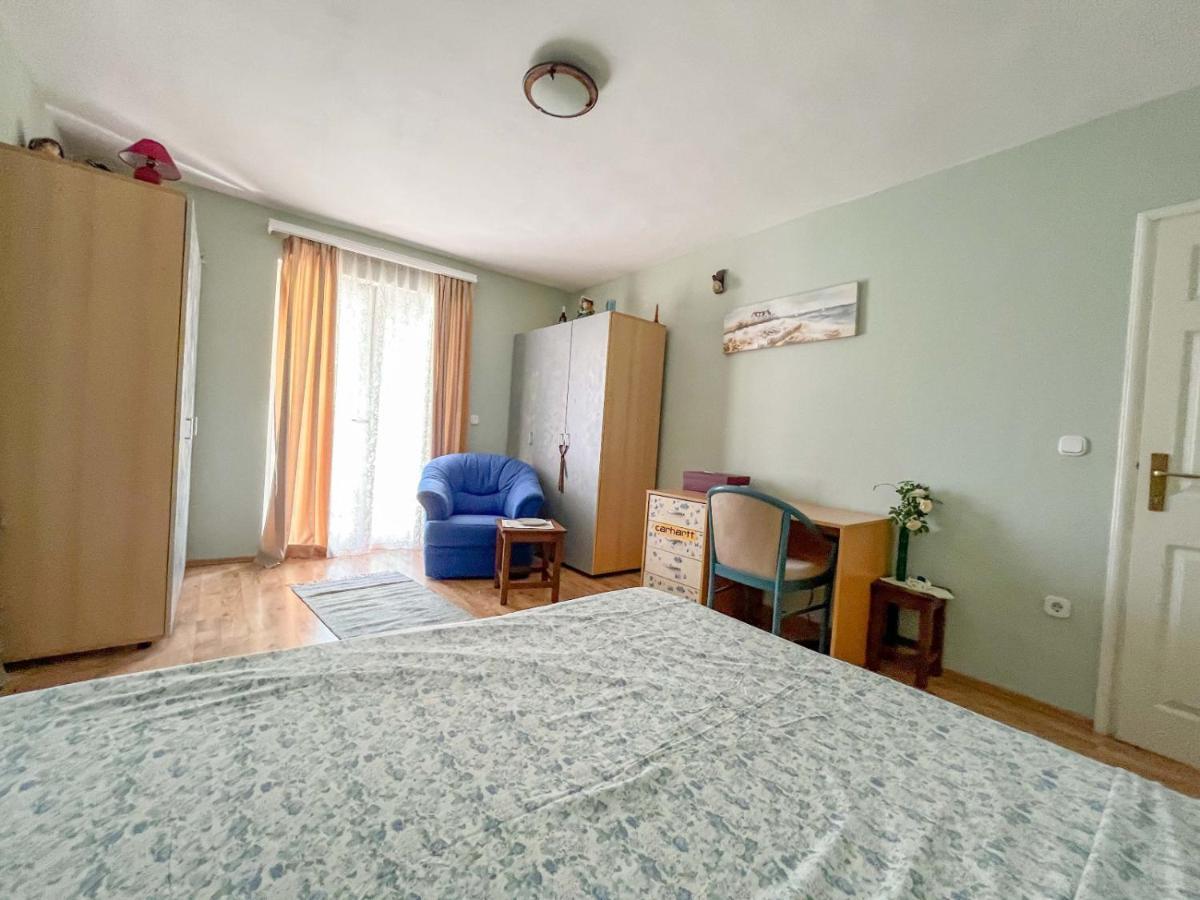 Apartment Emilija Porec Esterno foto